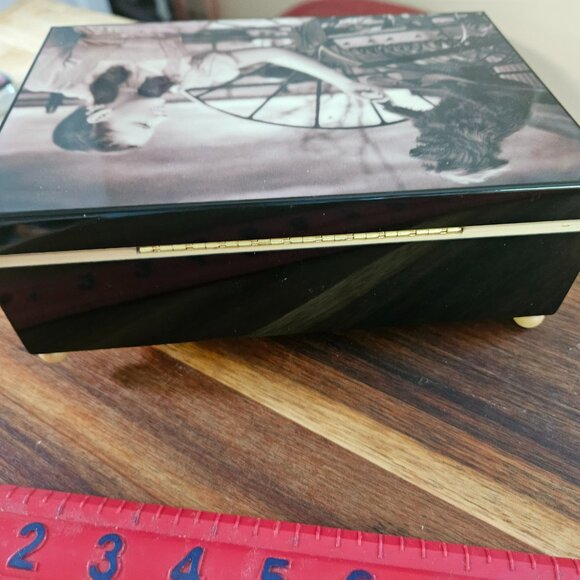 wizard of oz over the rainbow music box - Picture 2 of 6